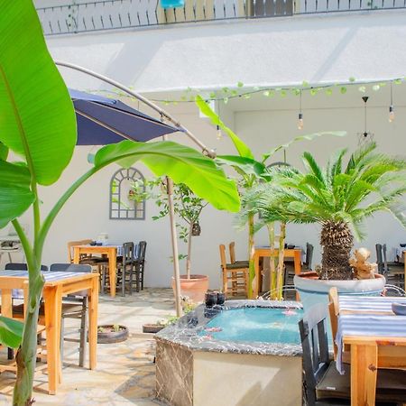 1989 Hotel Sebat Çeşme Eksteriør bilde