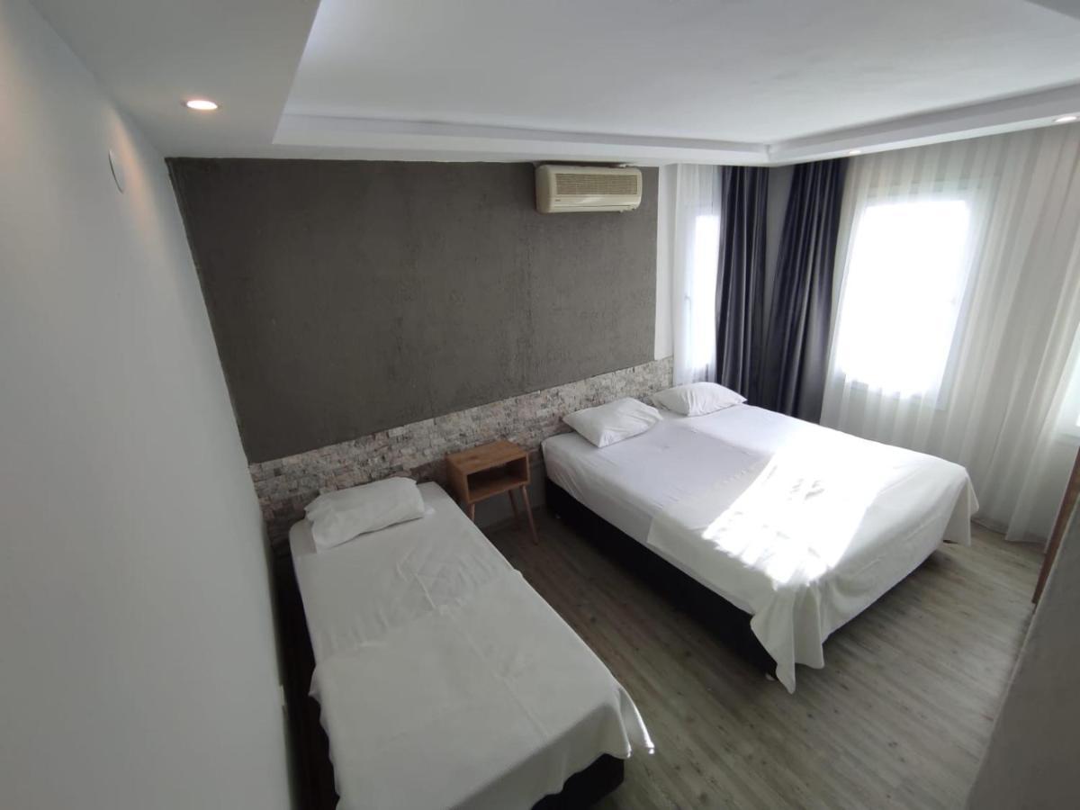 1989 Hotel Sebat Çeşme Eksteriør bilde